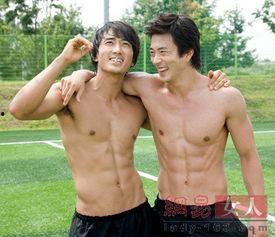 明星肌肉合照高清图片男,明星高清合照中的硬汉风采